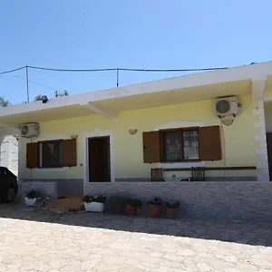 vila-paza.albaniahotels.org/