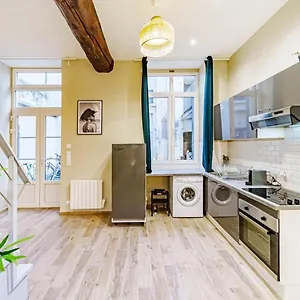 le-loft-montesquieu-spacieux-6-pers-saxe-gambetta.hotels-rhonealpes.com/